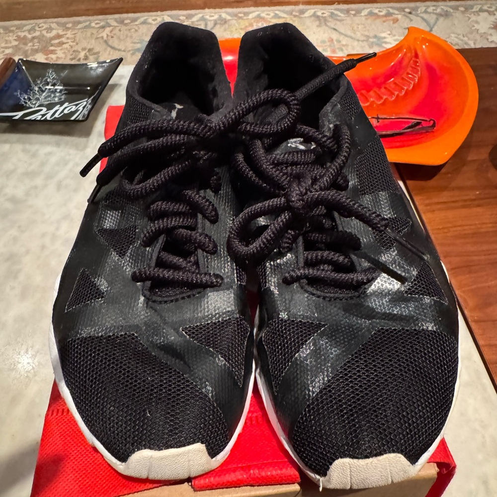 Puma Axel Black Athletic Sneakers